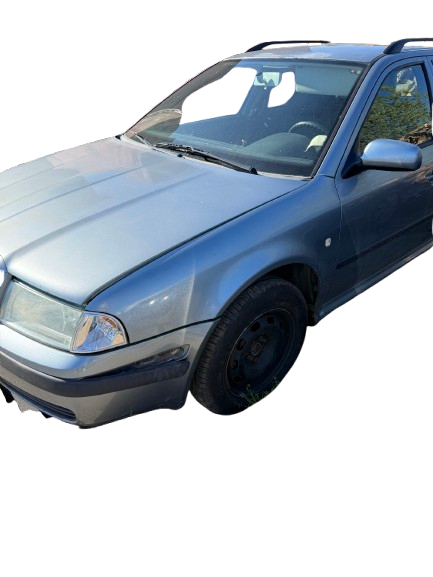 Předek Škoda Octavia 1 facelift